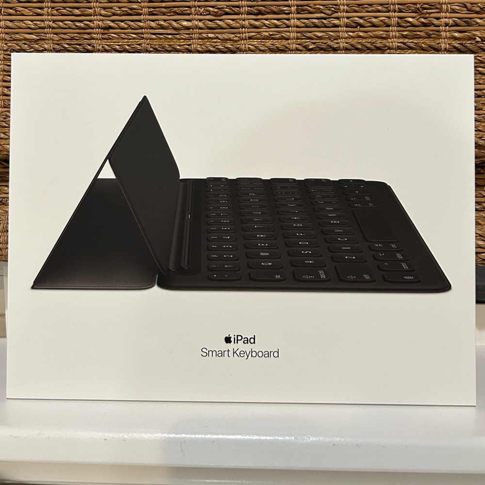 COPY - Smart Keyboard: Fits iPad 7th, 8th, 9th Gen, iPad Air 3rd Gen, and iPad …